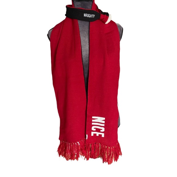 Naughty and Nice Reversible Scarf w/Matching‎ Dog Collar NWOT - Picture 3 of 5